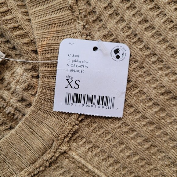 NWT We the Free Size XS New Magic Thermal Tee Golden Olive FLAWS - Picture 4 of 11